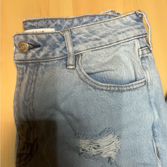 Pacsun Ripped Mom Jeans - Picture 2 of 6